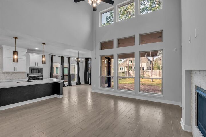 Property Photo:  215 Flower Moon Court  TX 77318 