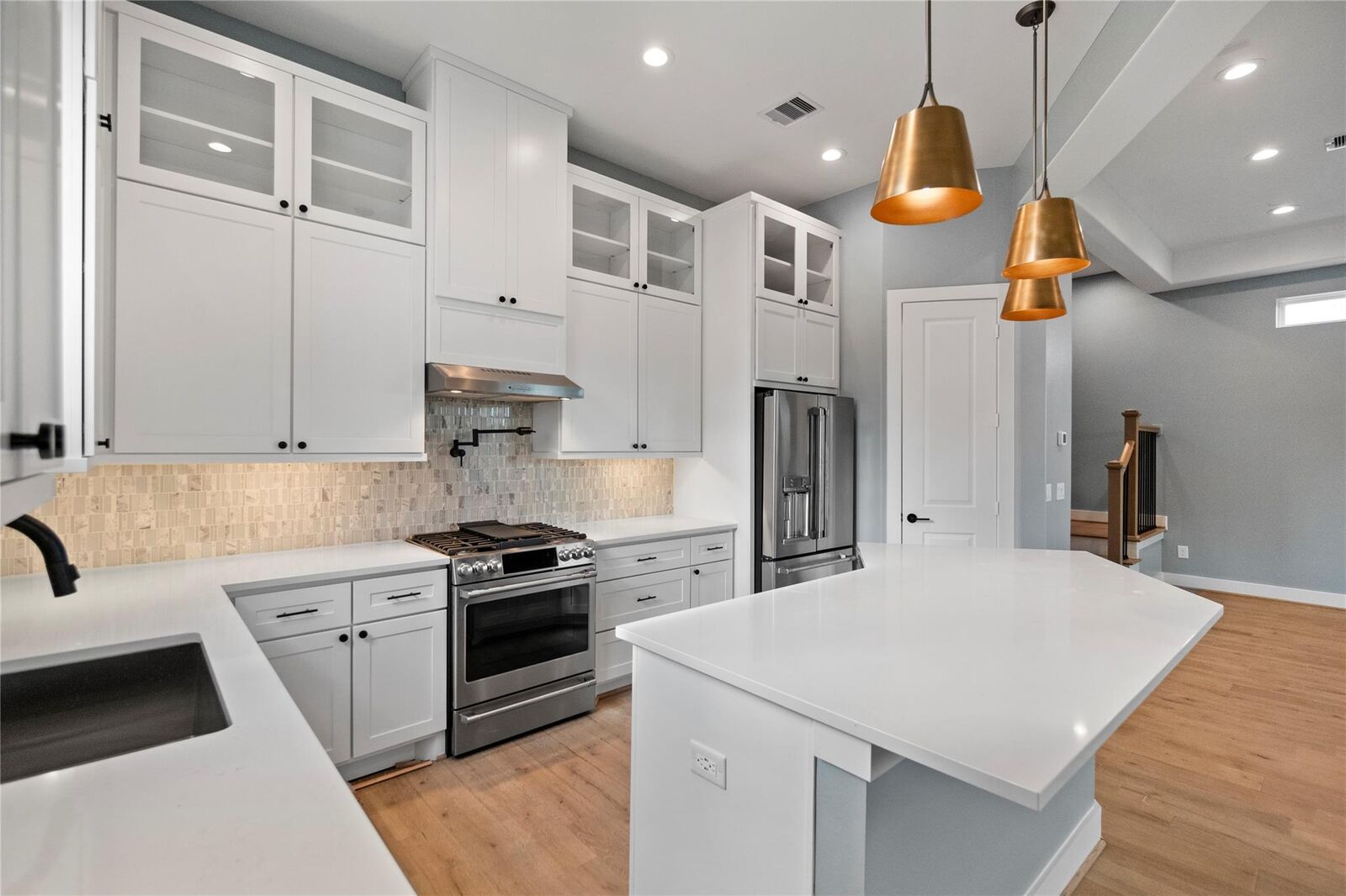 Property Photo: 3603 Bridgewater Oaks Lane TX 77055