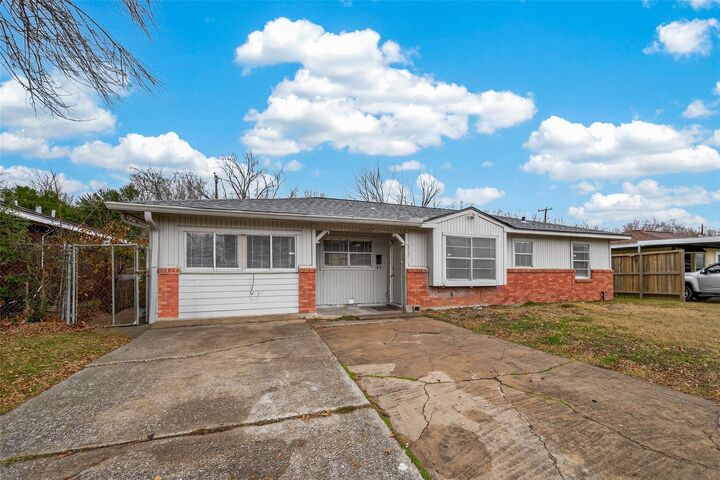 Property Photo:  4307 Holloway Drive  TX 77047 