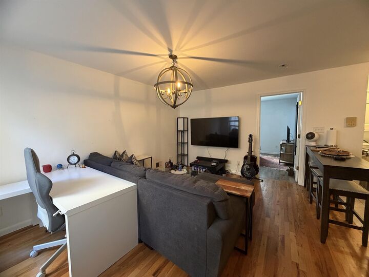 Property Photo:  134 South St 1  NJ 07307-1111 