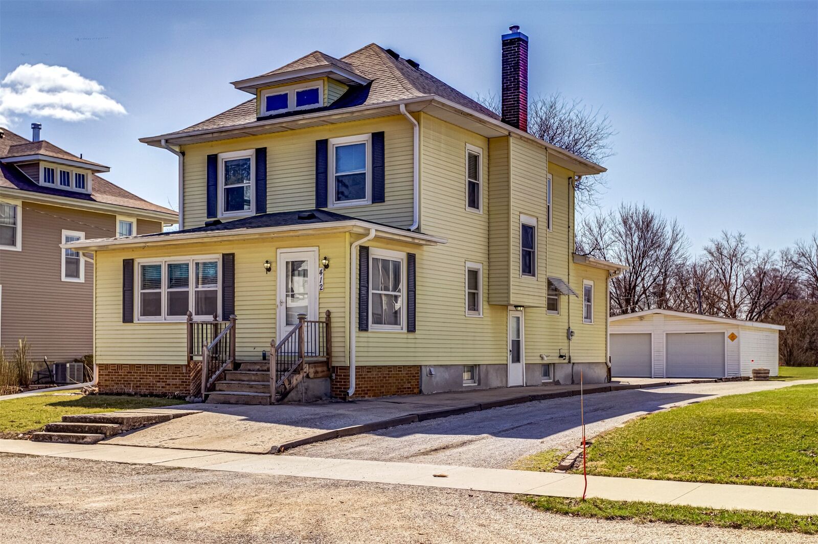 Property Photo:  412 Anderson Street  IA 50130 