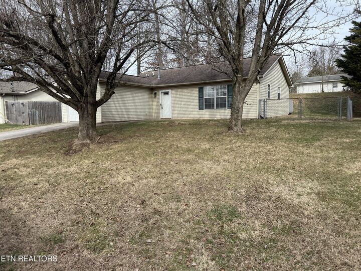 Property Photo:  7662 Trey Oaks Lane  TN 37918 