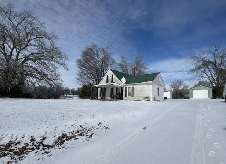 Property Photo:  9842 Russell Springs Road  KY 42642 