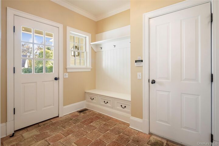 Property Photo:  14 Cider Mill Circle  NY 10504 