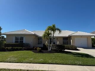 Property Photo: 40 Buttercup Court FL 34145