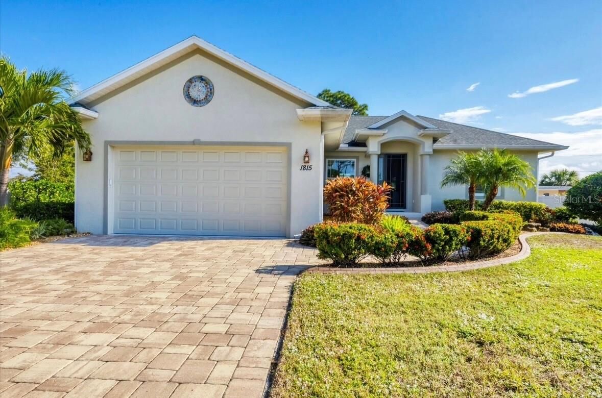 Property Photo:  1815 Neptune Drive  FL 34223 