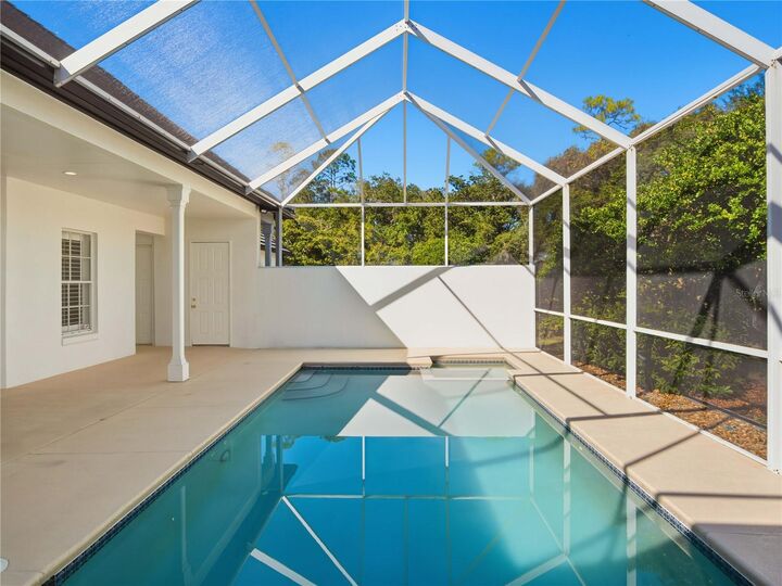 Property Photo: 9648 Bryanston Drive FL 32827