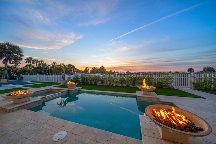 Property Photo:  1040 Eldorado Avenue  FL 33767 