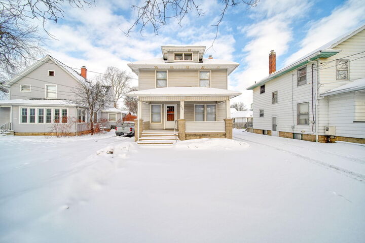 Property Photo:  808 Wildwood Avenue  MI 49202 