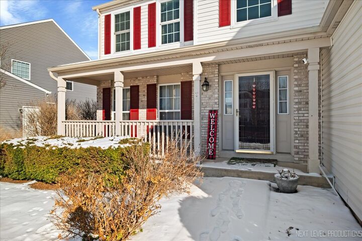 Property Photo:  1910 Crestview Drive  IL 60586 