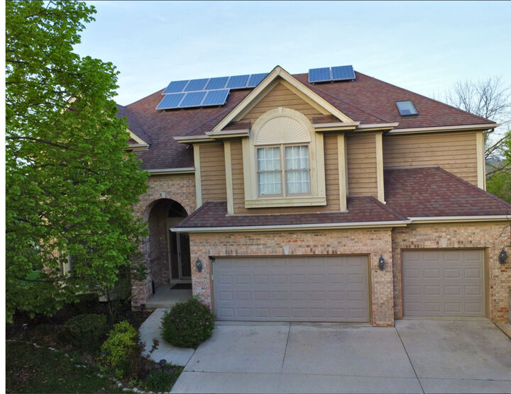 Property Photo:  3805 Gladstone Drive  IL 60565 