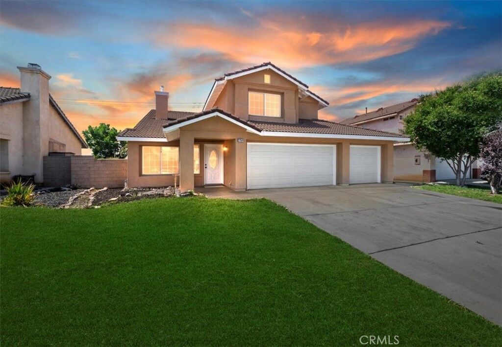 Property Photo:  27541 Vanilla Court  CA 92585 