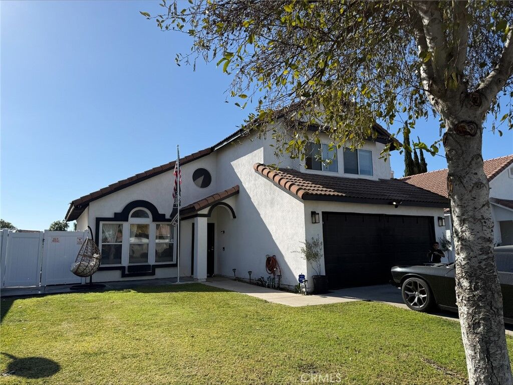 Property Photo:  377 Aurora  CA 92571 