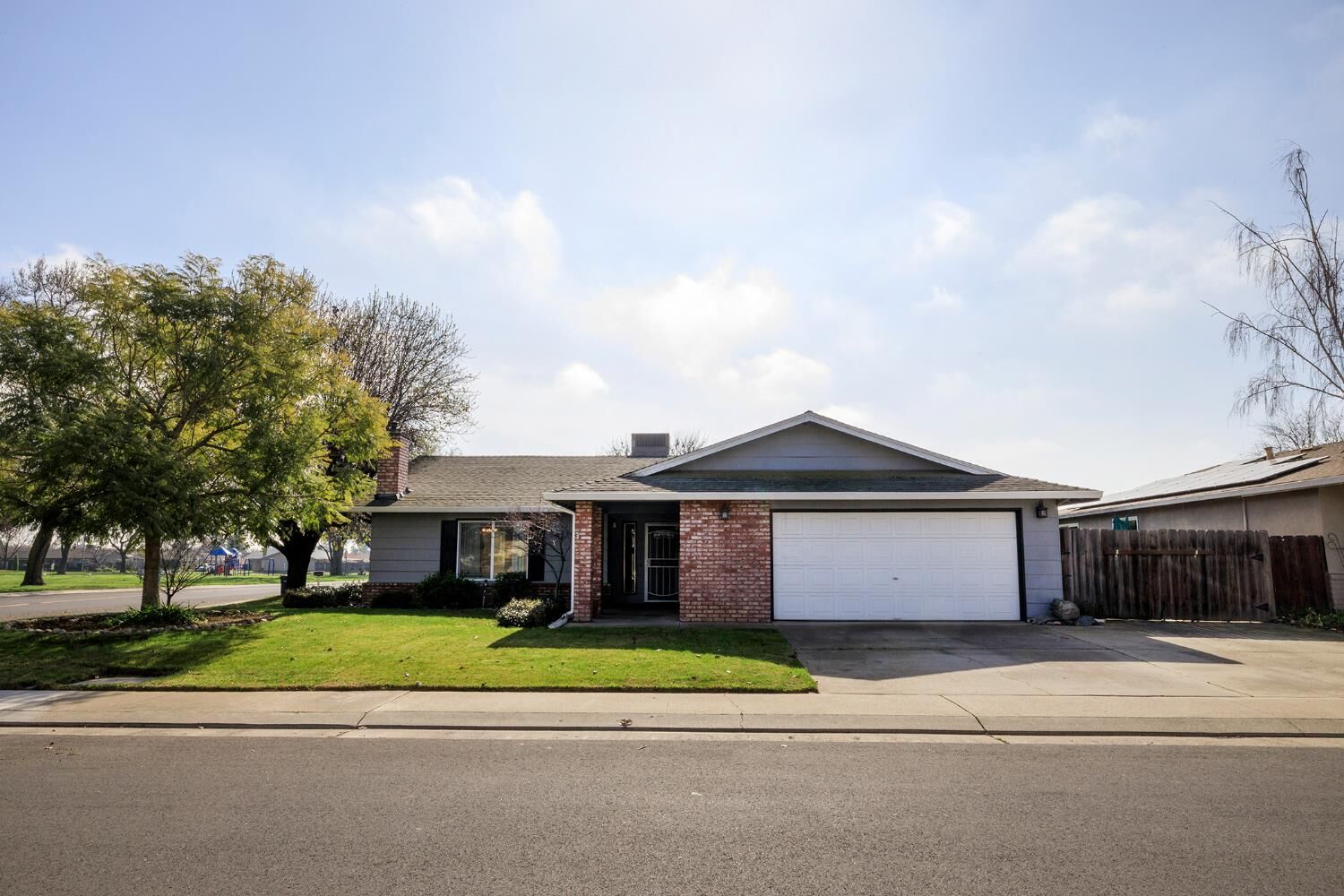 Property Photo:  495 Valdapena Way  CA 95320 