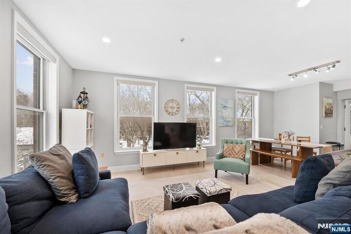 Property Photo:  402 9th Street 4A  NJ 07030 