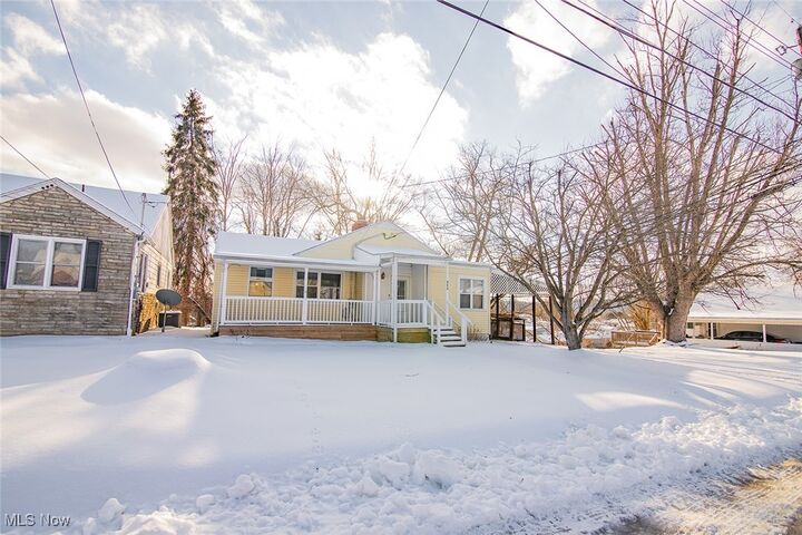 Property Photo:  900 21st Street  WV 26105 