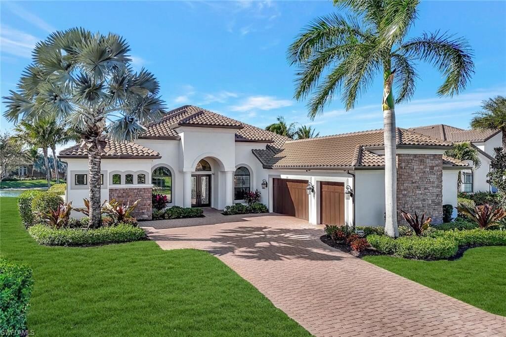 Property Photo:  3181 Olympia Ln  FL 34114 