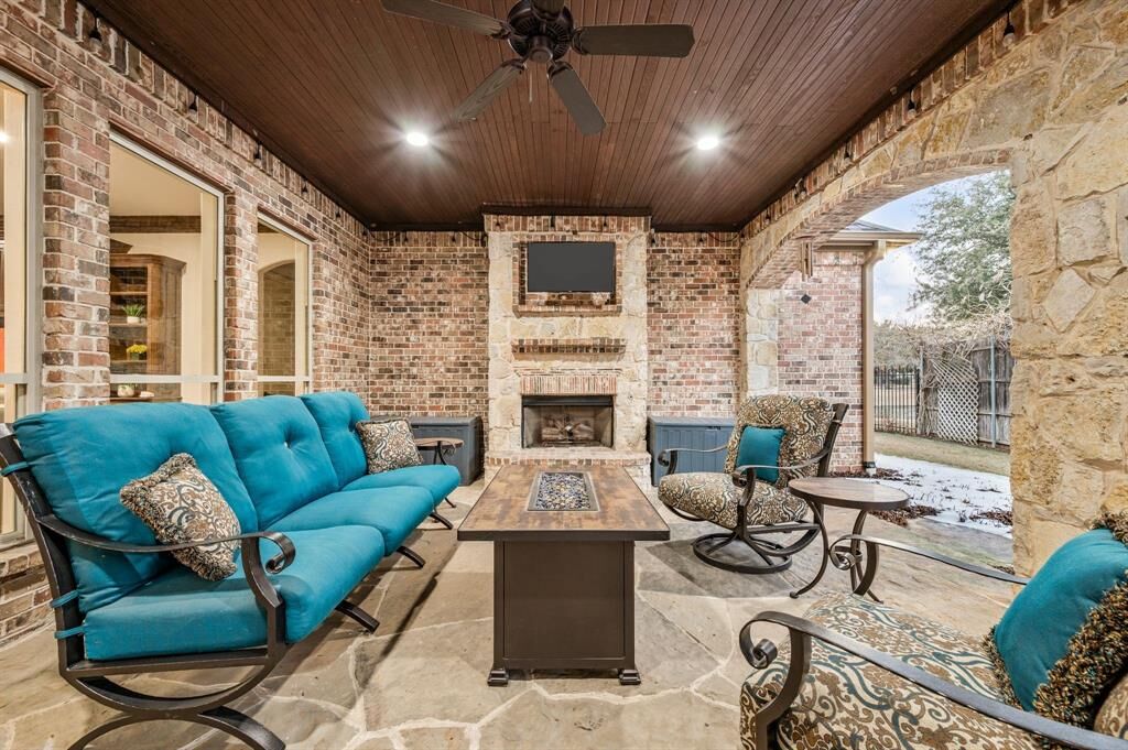 Property Photo:  2404 Arbor Gate Lane  TX 76034 