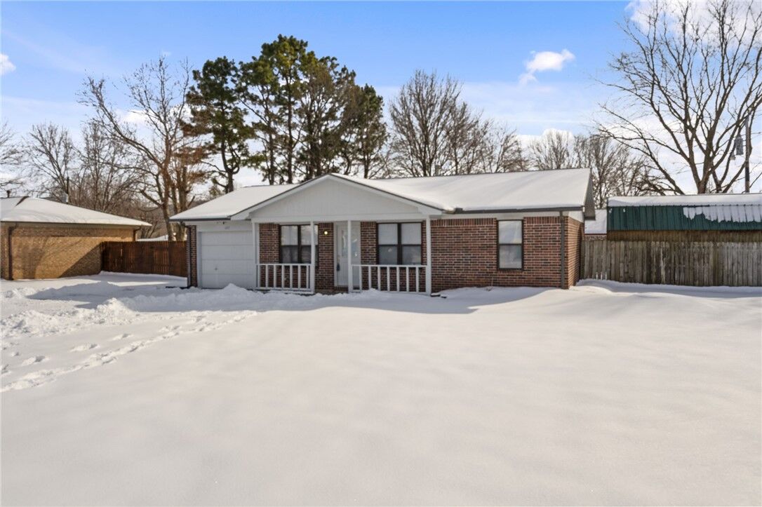 Property Photo:  127 Alberta Street  AR 72730 