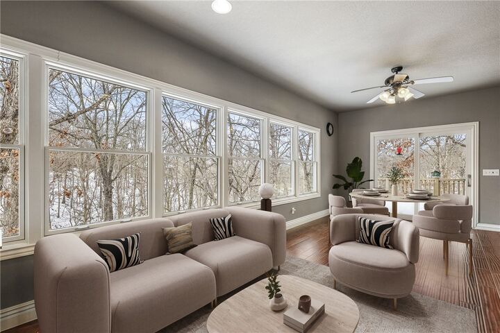 Property Photo: 24 Kirkliston Lane AR 72715