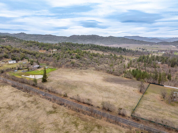 Property Photo:  0 Antioch Road Tl 406  OR 97502 