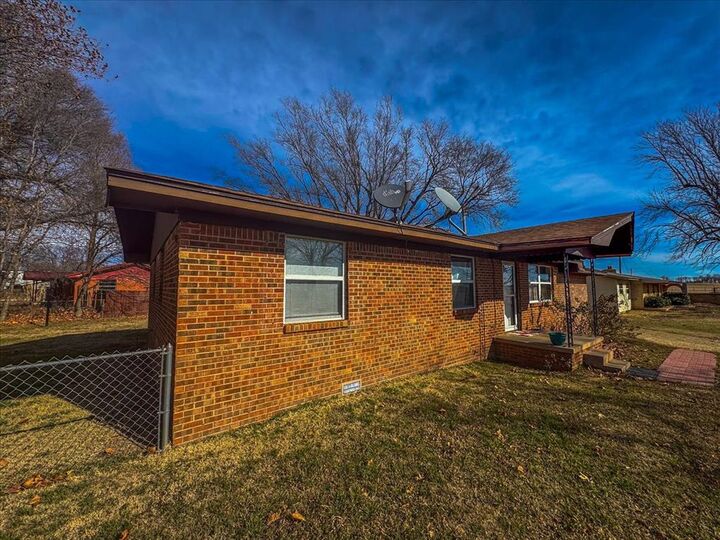 Property Photo: 25025 100th Street OK 73057