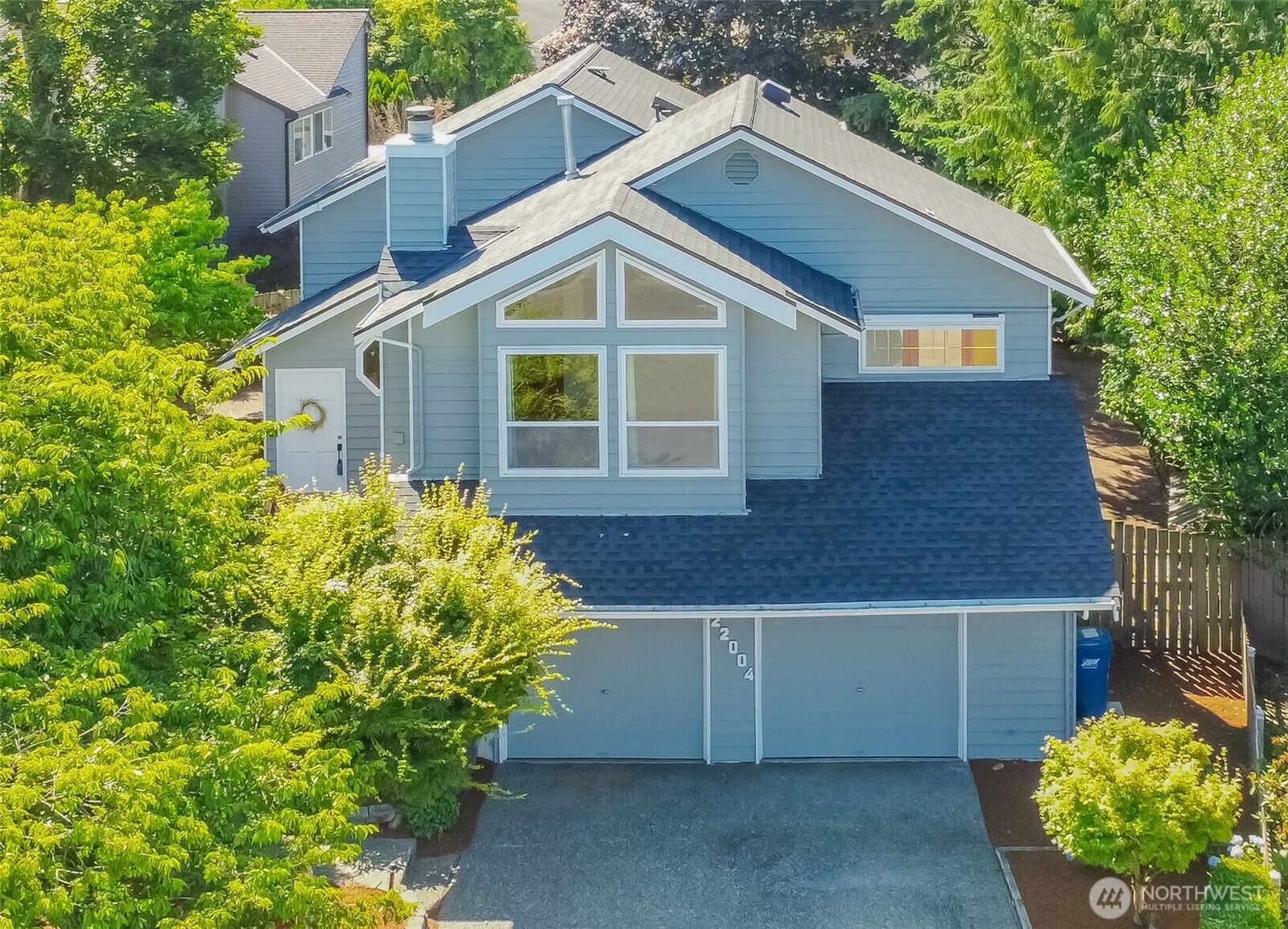 Property Photo:  22004  117th Avenue SE  WA 98031 