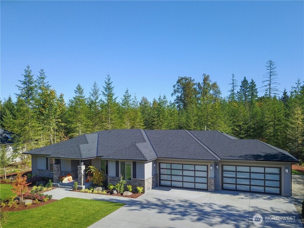 Property Photo:  31248  218th Place SE  WA 98010 