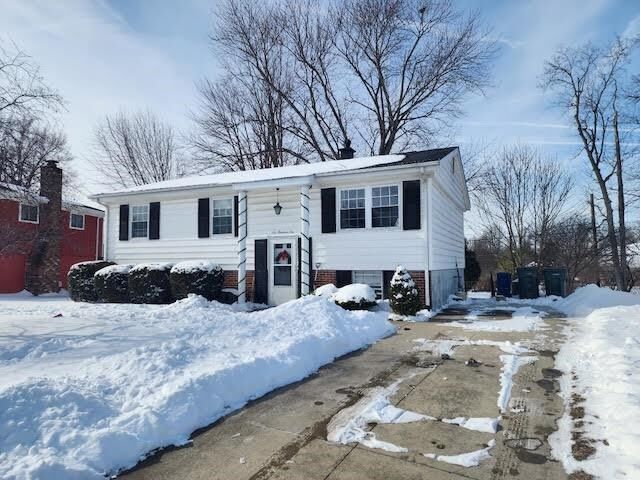 Property Photo:  606 Northwood Drive  IN 47374 