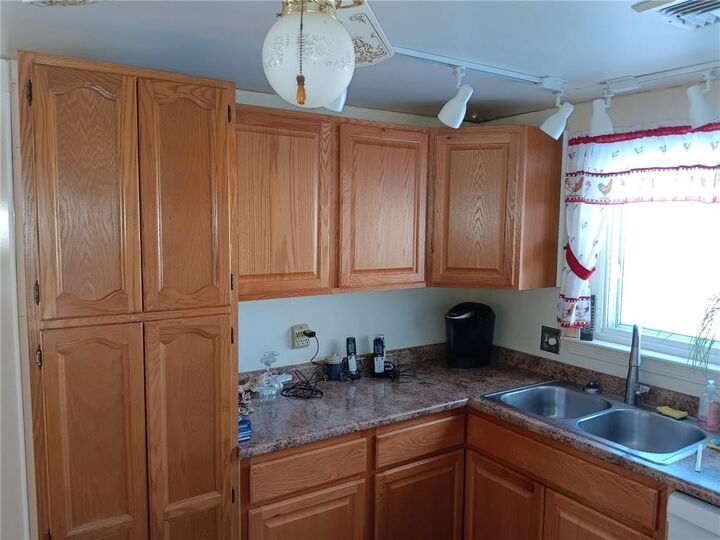 Property Photo:  5 Barre Court  RI 02886 