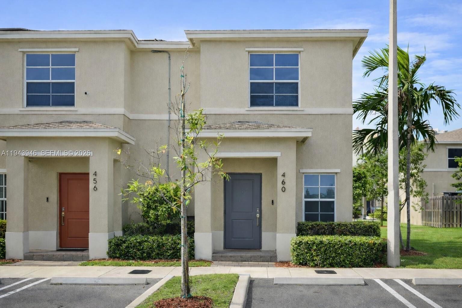 Property Photo:  460 NE 4th Ln  FL 33034 