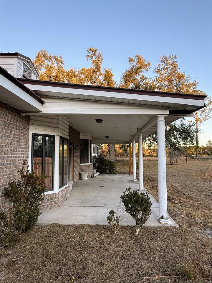 Property Photo:  1660 W Lyman Hendry Road  FL 32347 