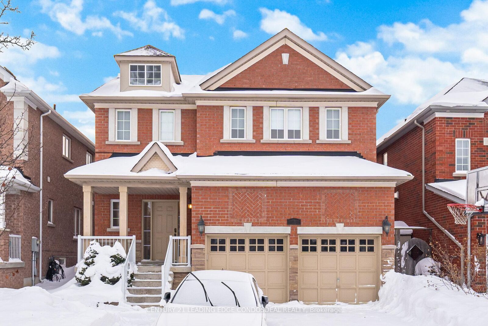 Property Photo:  67 Pepperberry Road  ON L4J 8W4 