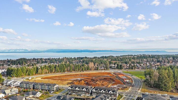 Property Photo: 740 Salmonberry St BC V9H 0G1