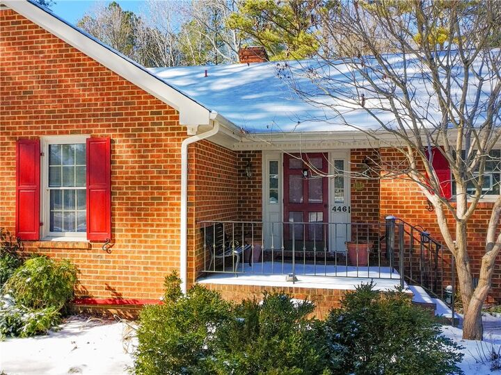 Property Photo:  446 Carpenter Drive  VA 23890 