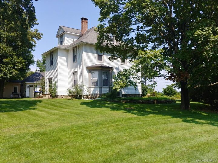 Property Photo:  165 Round Hill Road  NY 10992 