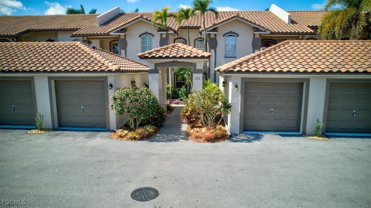 Property Photo:  182 Newport Drive 1007  FL 34114 