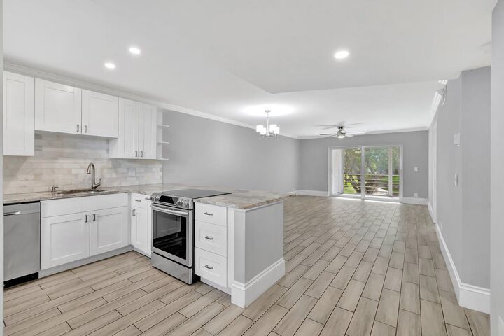 Property Photo:  2900 Fiore Way 203  FL 33445 