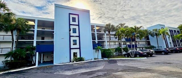 Property Photo:  6000 NW 2nd Avenue 437  FL 33487 