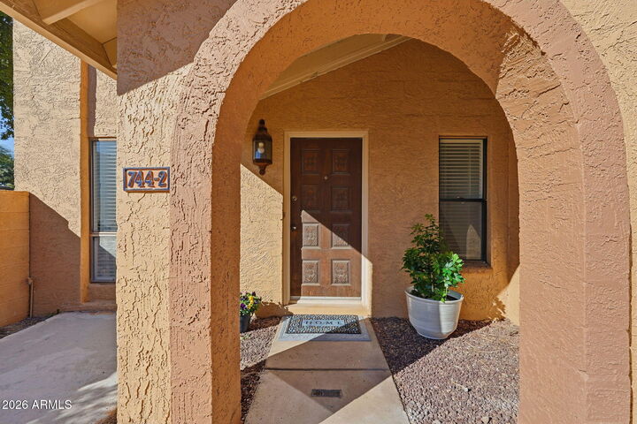 Property Photo:  744 E North Lane 2  AZ 85020 