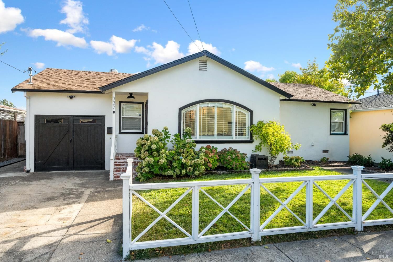 Property Photo:  337 Bettencourt Street  CA 95476 