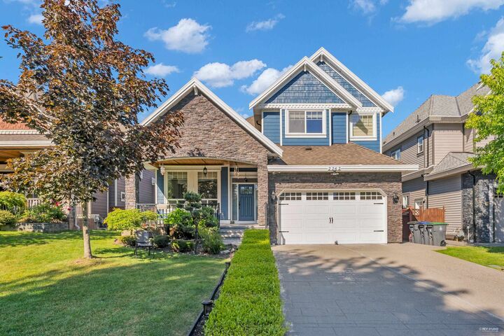 Property Photo:  2262 Madrona Place  BC V4A 7Z4 