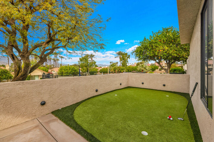 Property Photo:  12 Bonita Lane  CA 92260 