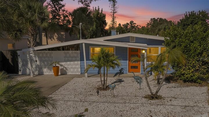 Property Photo: 821 41st Street FL 34234