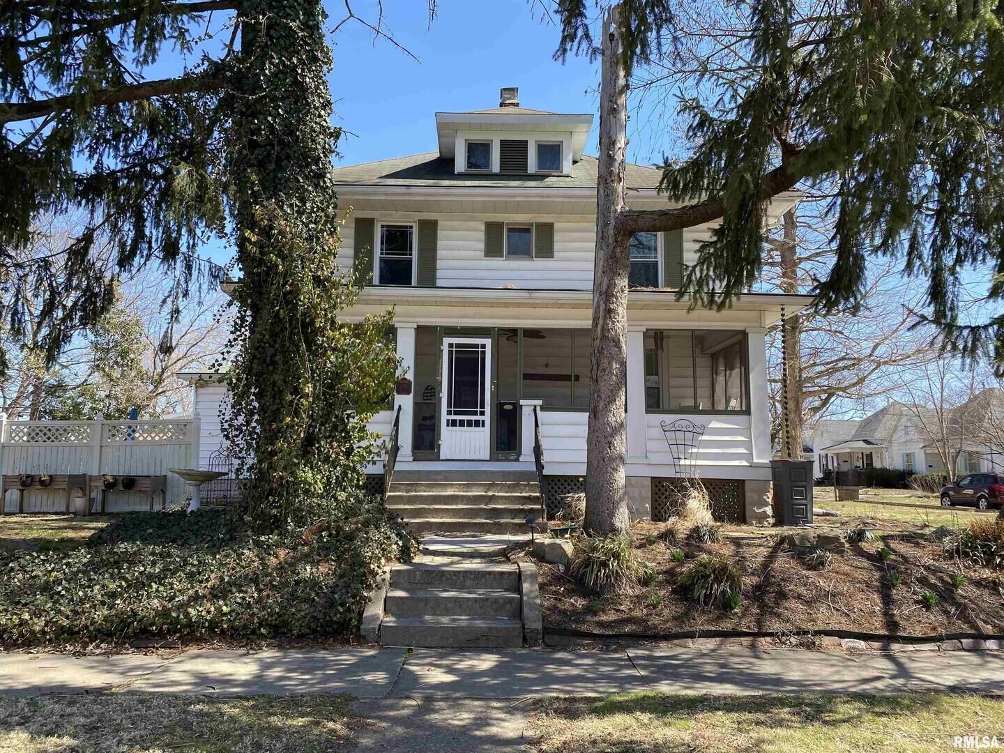 Property Photo:  226 S 19th Street  IL 62966 