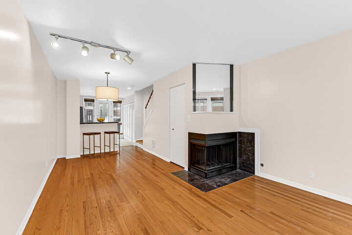Property Photo:  20 W 15th Street M  IL 60605 