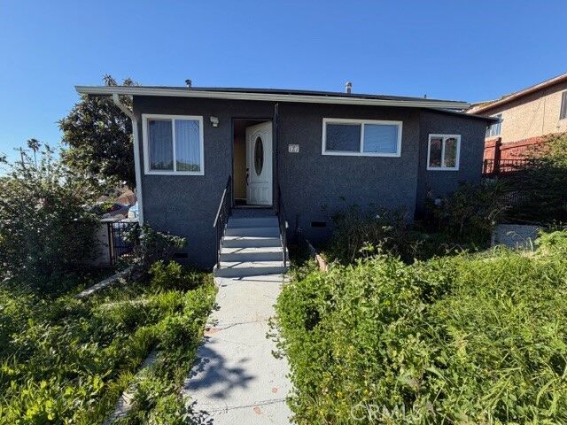 Property Photo:  727 N Hazard Avenue  CA 90063 