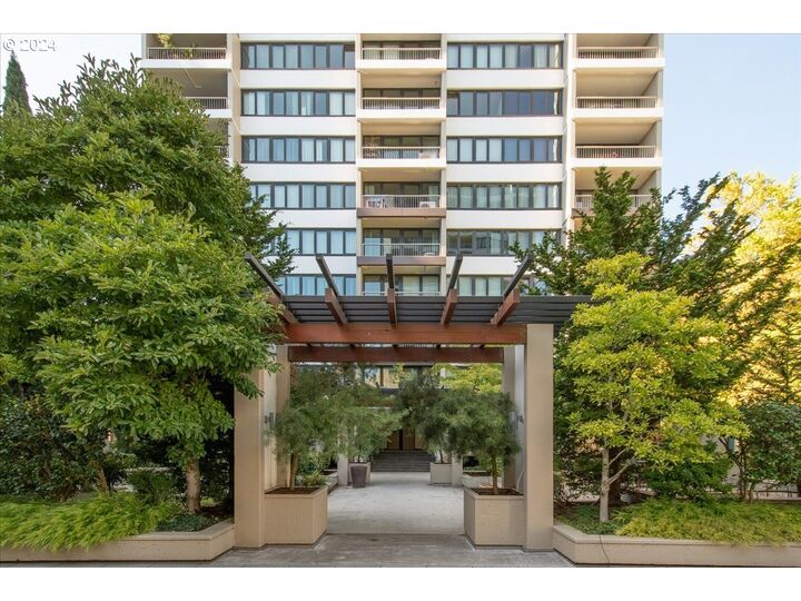 Property Photo:  255 SW Harrison St 20H  OR 97201 
