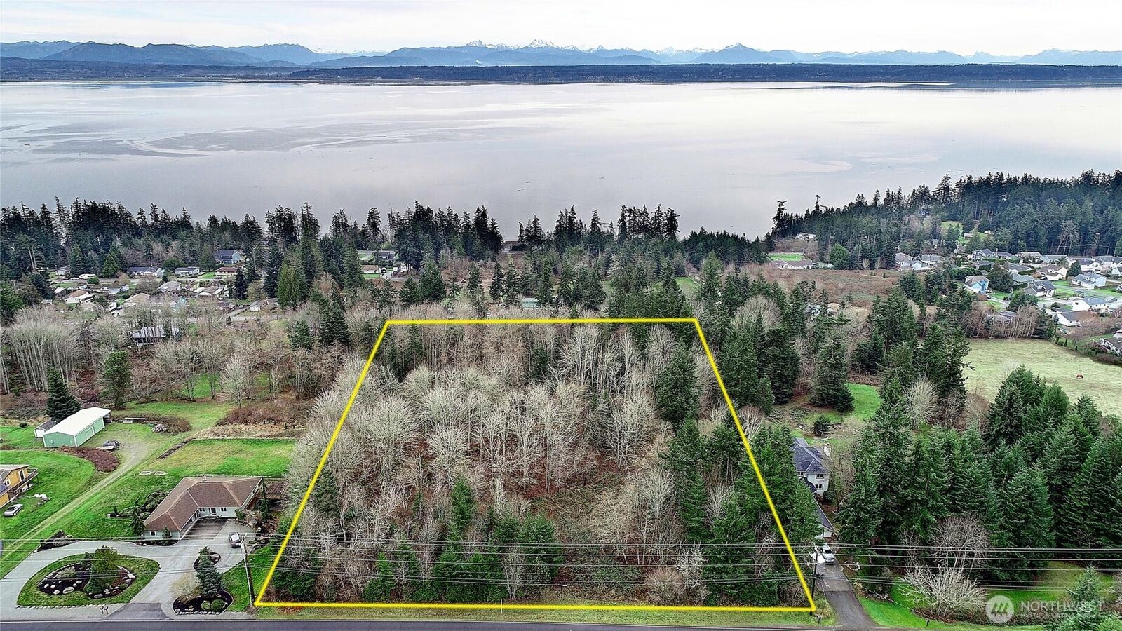 Property Photo:  949  Michael Way  WA 98282 