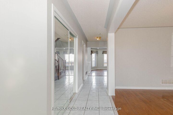 Property Photo: 6 Wonder Way ON L6P 1E9
